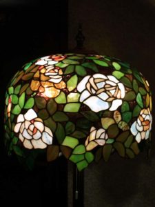 Tiffany lámpa, készítette a Rozettastúdió